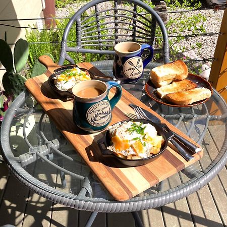 Pebble Springs BnB Grand Beach Eksteriør billede